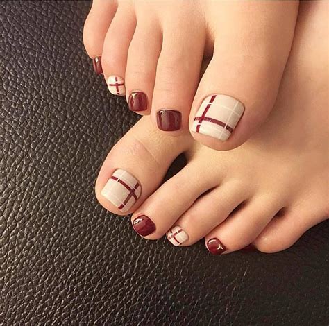 easy nail designs for toenails|simple nail designs for toes.